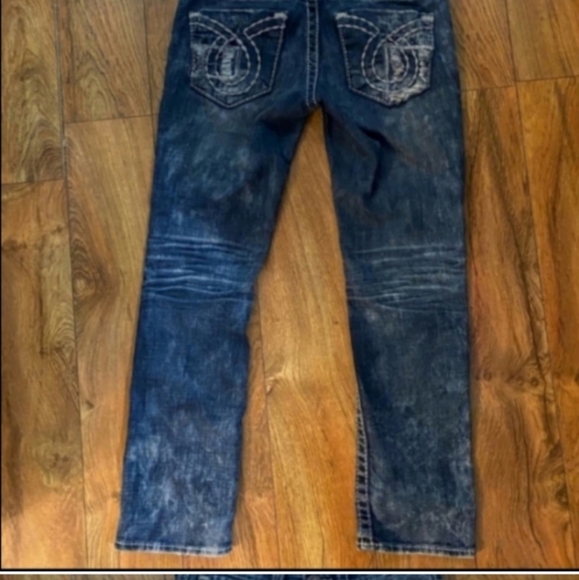 Beautiful Big Star Liv crops - Picture 1 of 3